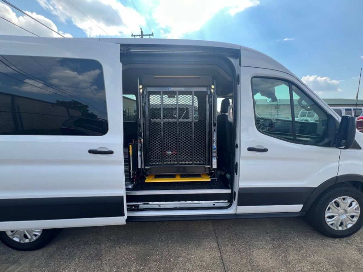 New 2025 Ford T350 XL Wagon MR 148 WB”