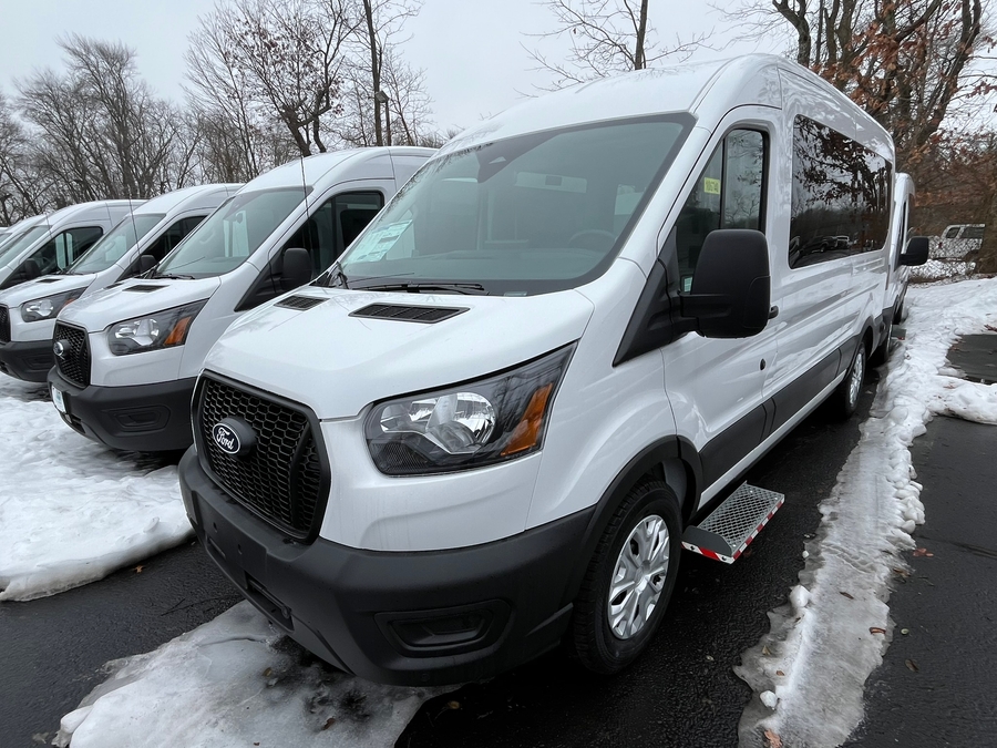 New 2026 Ford T350 XL Wagon MR 148 WB”
